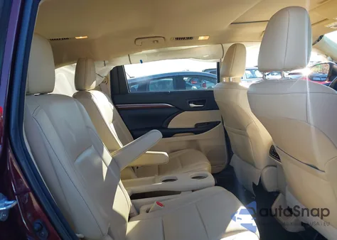 2018 Toyota Highlander Limited z USA, uszkodzony, nr VIN 5TDDZRFH2JS874440